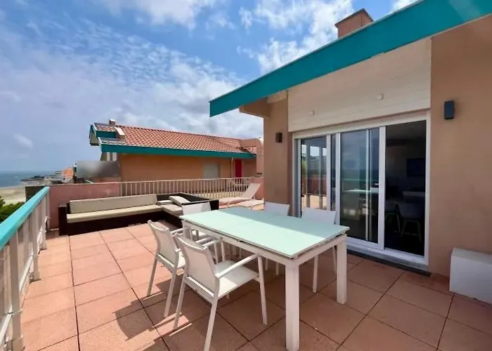 Elegant Duplex En Bord De A Apartment *